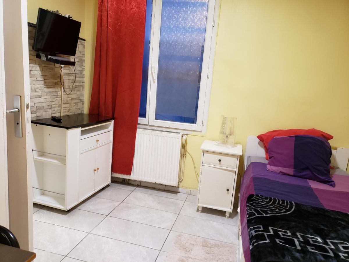 Le Cedre Hotel Saint-Denis  Bagian luar foto