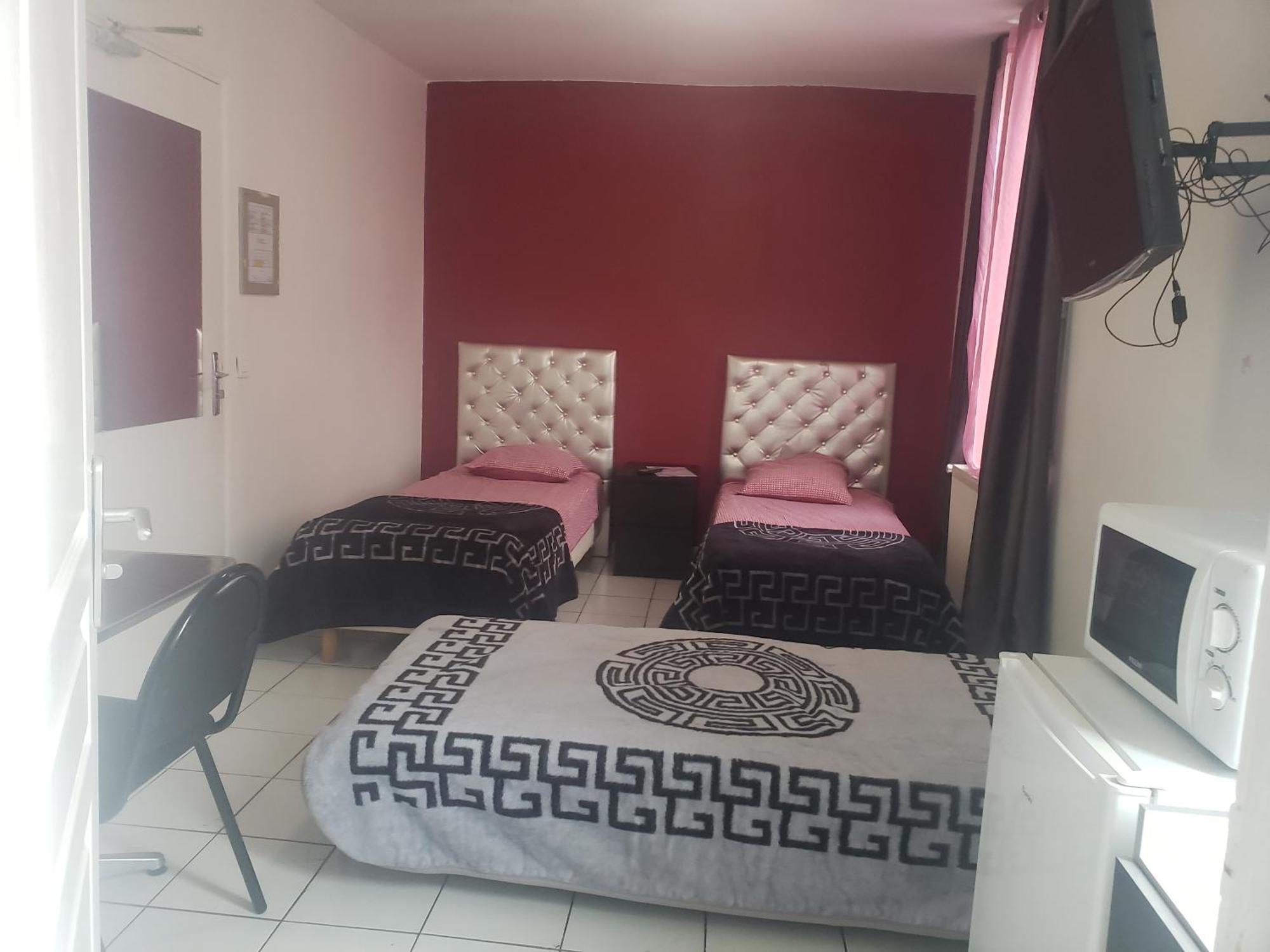 Le Cedre Hotel Saint-Denis  Bagian luar foto